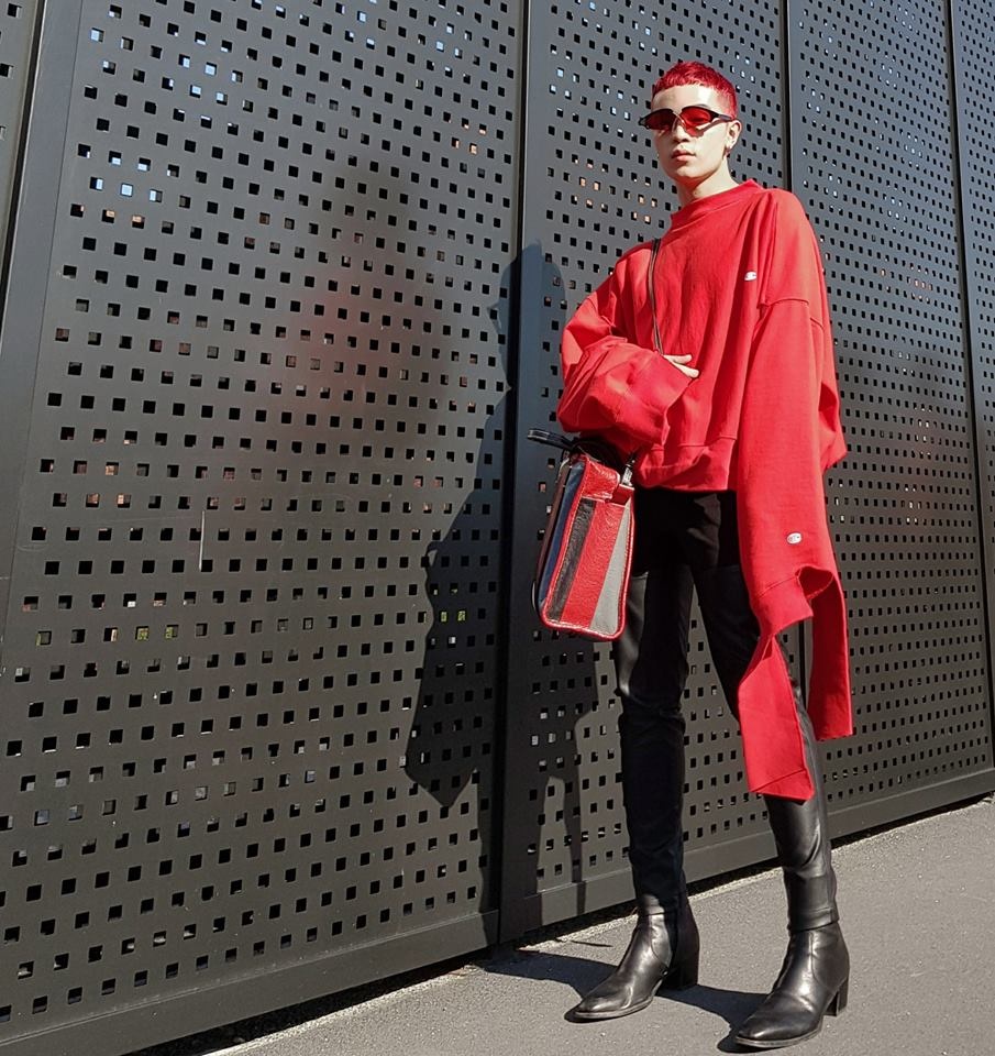 Stylist Kelbin Lei ngồi cạnh Irene Kim và Bryan Boy tại show diễn Fendi ảnh 4 Stylist Kelbin Lei ngoi canh Irene Kim va Bryan Boy tai show dien Fendi anh 4