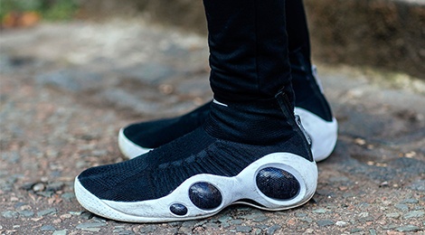 Nhung mau sneaker doc dao tai tuan le thoi trang xuan he 2018 hinh anh