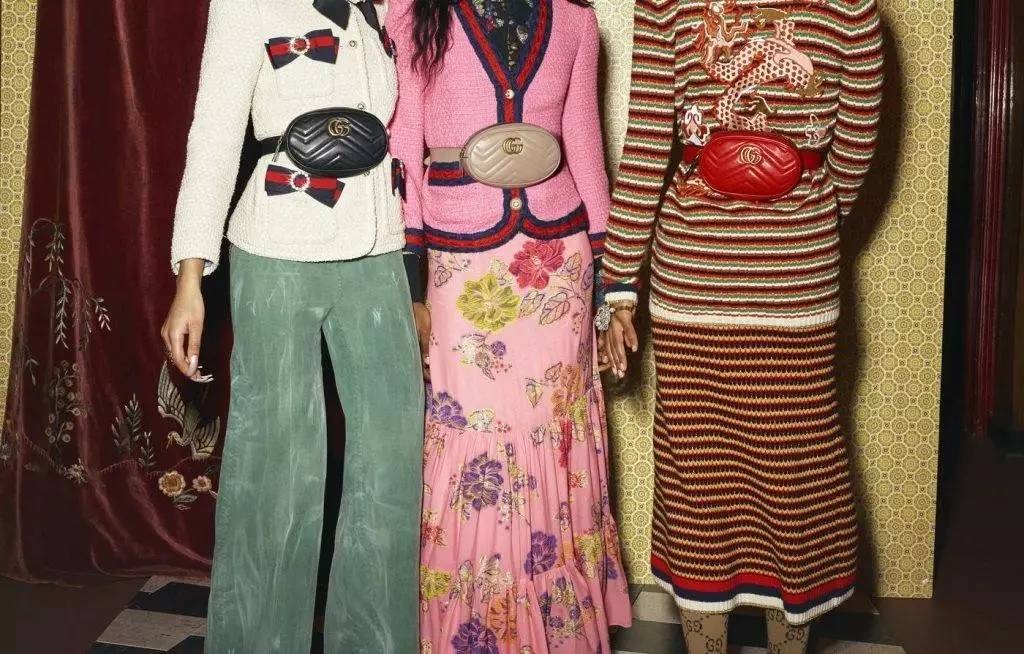 mau tui xach tai tuan le thoi trang 2018 anh 1