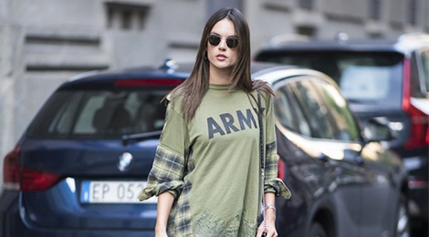 Street style thoi thuong cua dan thien than Victoria's Secret tuan qua hinh anh