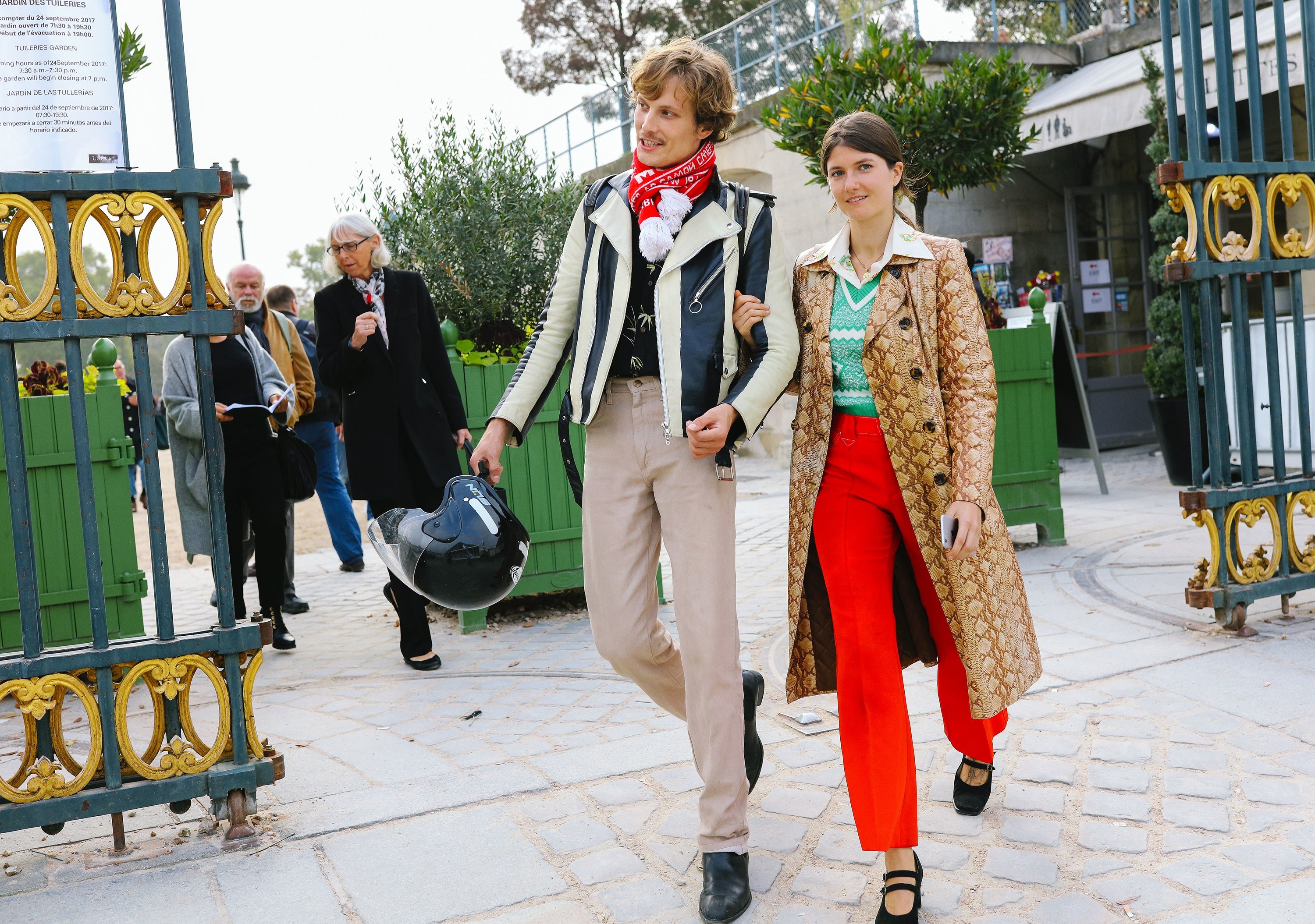 Street style sanh dieu tai Paris Fashion Week anh 1