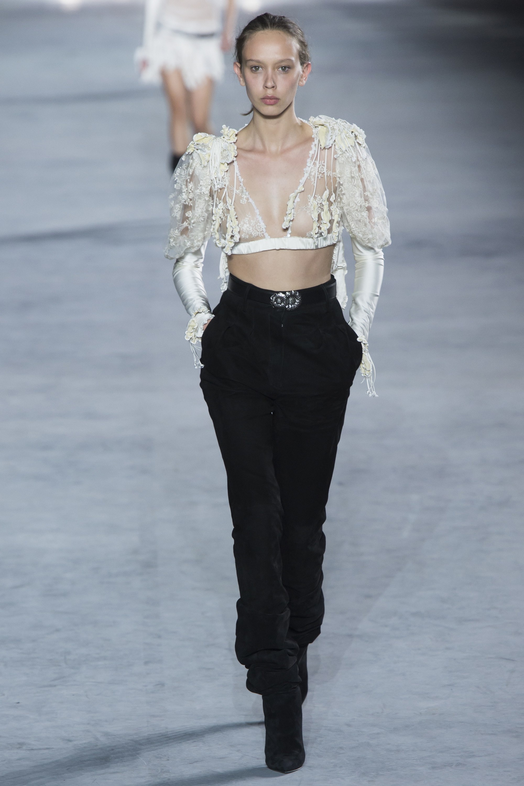 Bo suu tap xuan he 2018 cua Saint Laurent anh 13