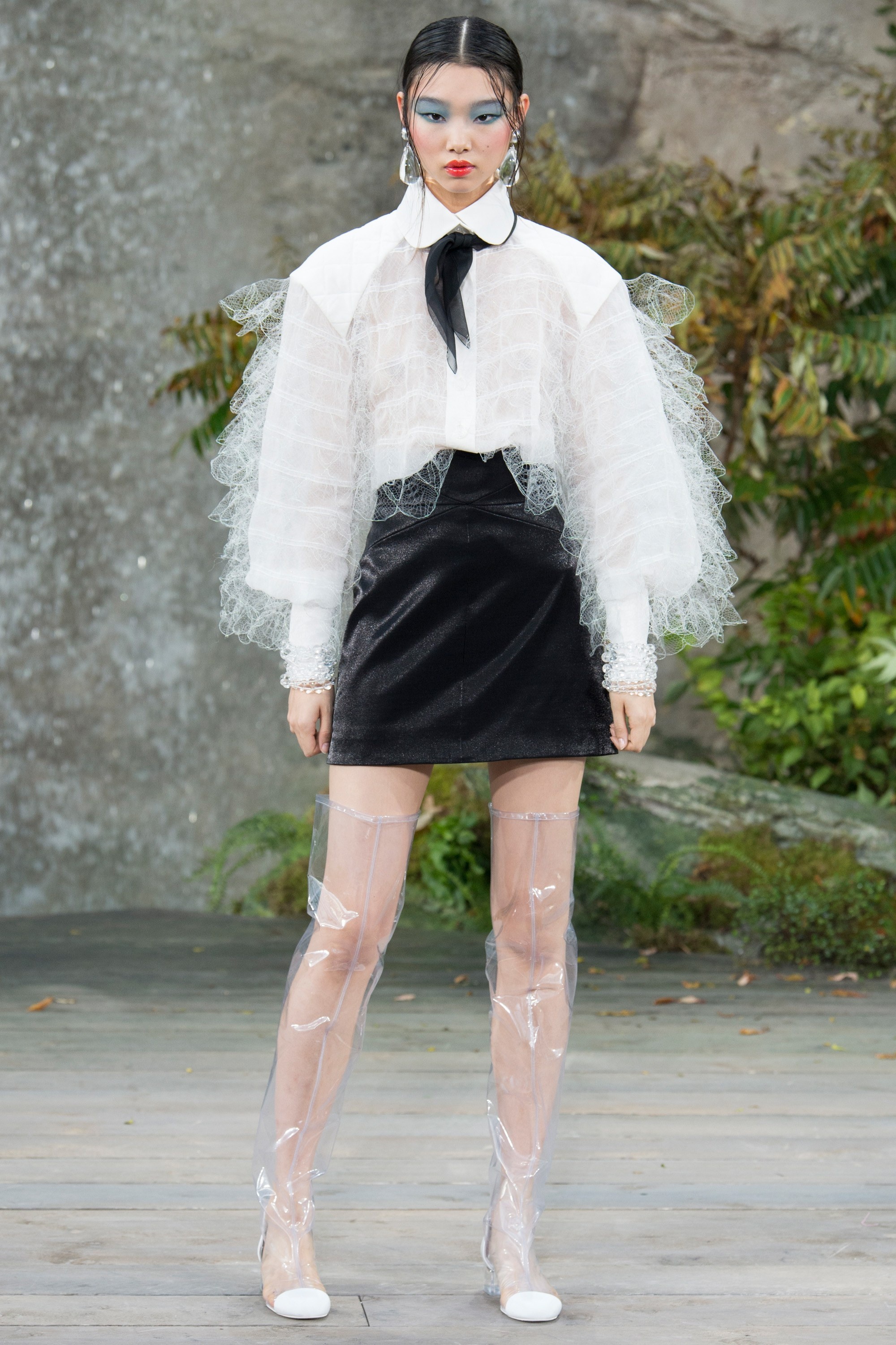 Bo suu tap xuan he 2018 cua Chanel anh 16