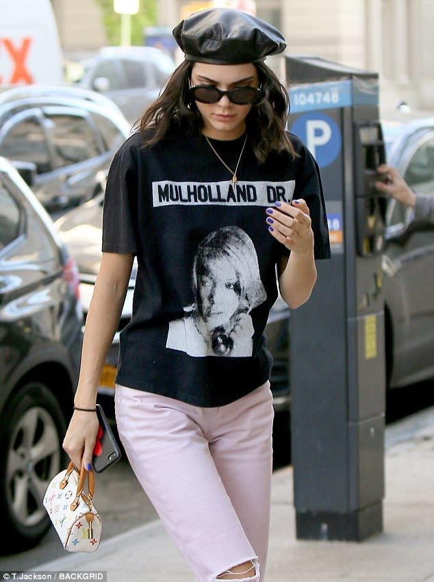 phu kien cua Kendall Jenner anh 8