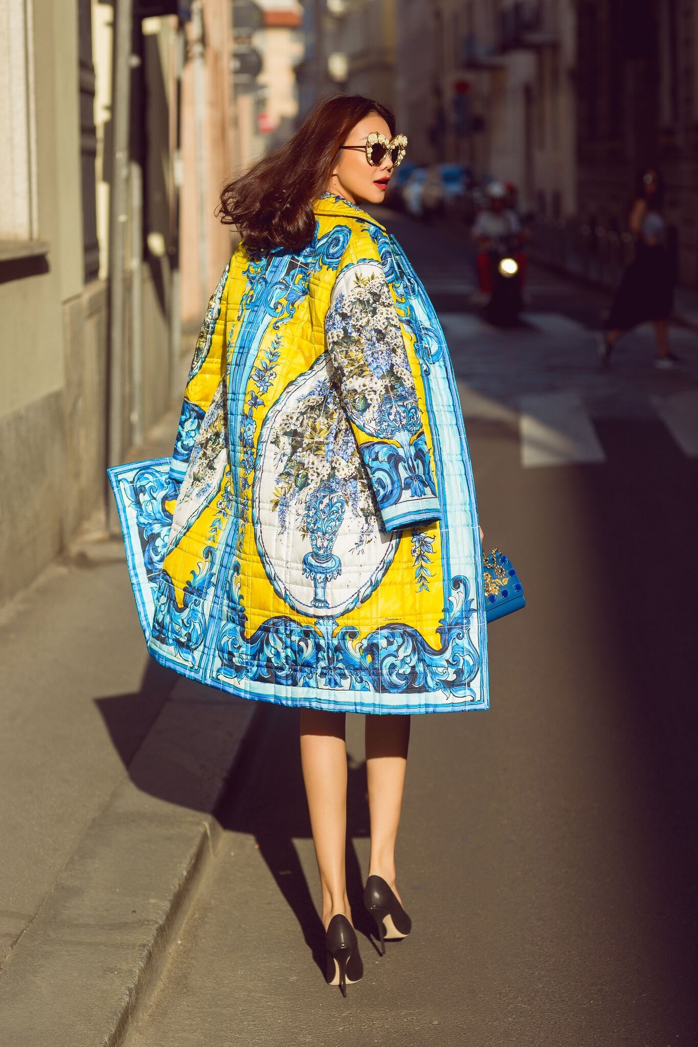 Thanh Hằng khoe street style sành điệu tại trời Âu ảnh 1 Thanh Hang khoe street style sanh dieu tai troi Au anh 1