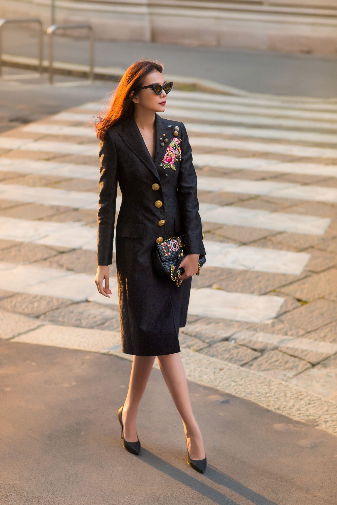 Thanh Hằng khoe street style sành điệu tại trời Âu ảnh 9 Thanh Hang khoe street style sanh dieu tai troi Au anh 9