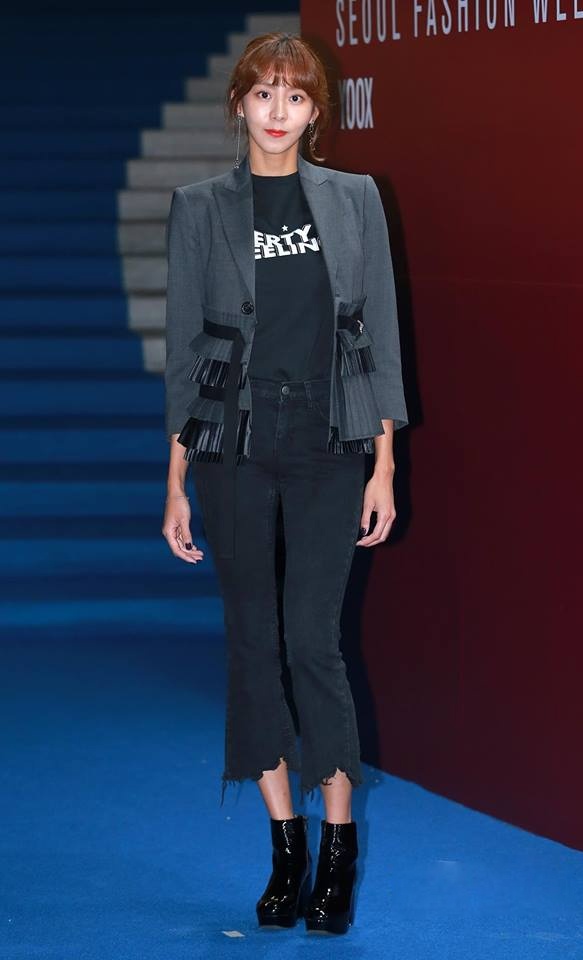 Dan sao Han an tuong tai Seoul Fashion Week anh 1