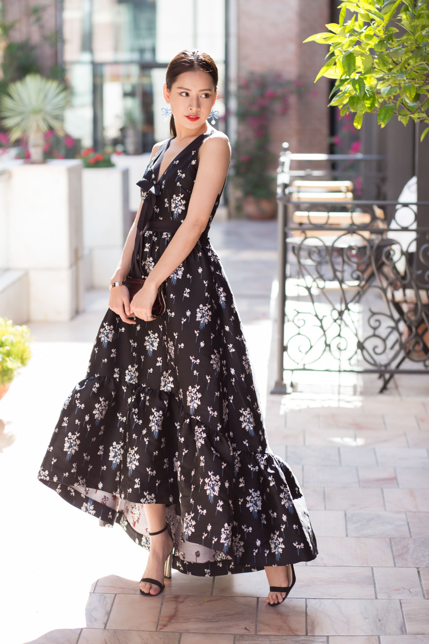 Chi Pu sanh dieu voi trang phuc tinh te anh 4