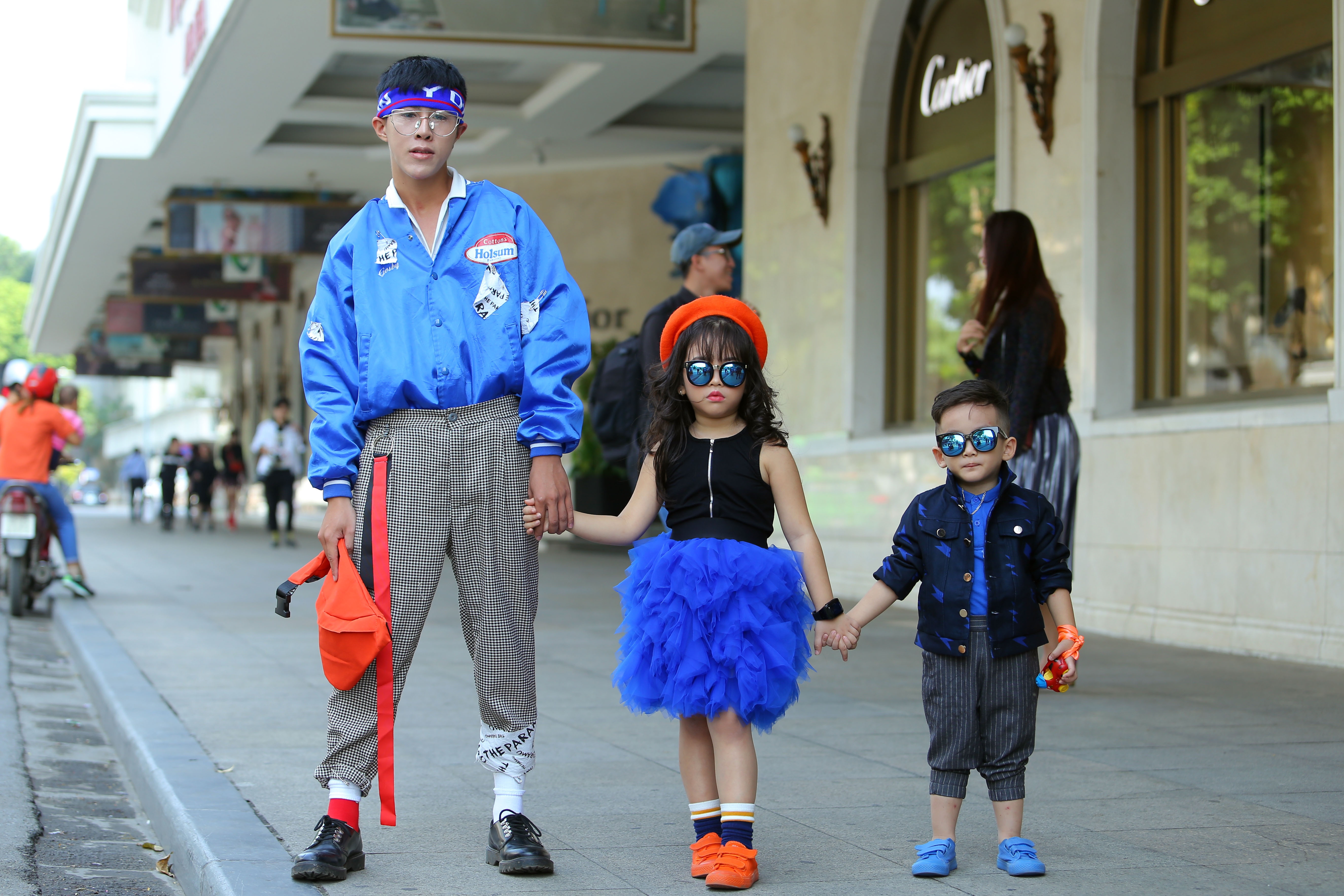 Nhung tham hoa thoi trang xuat hien tren pho anh 3