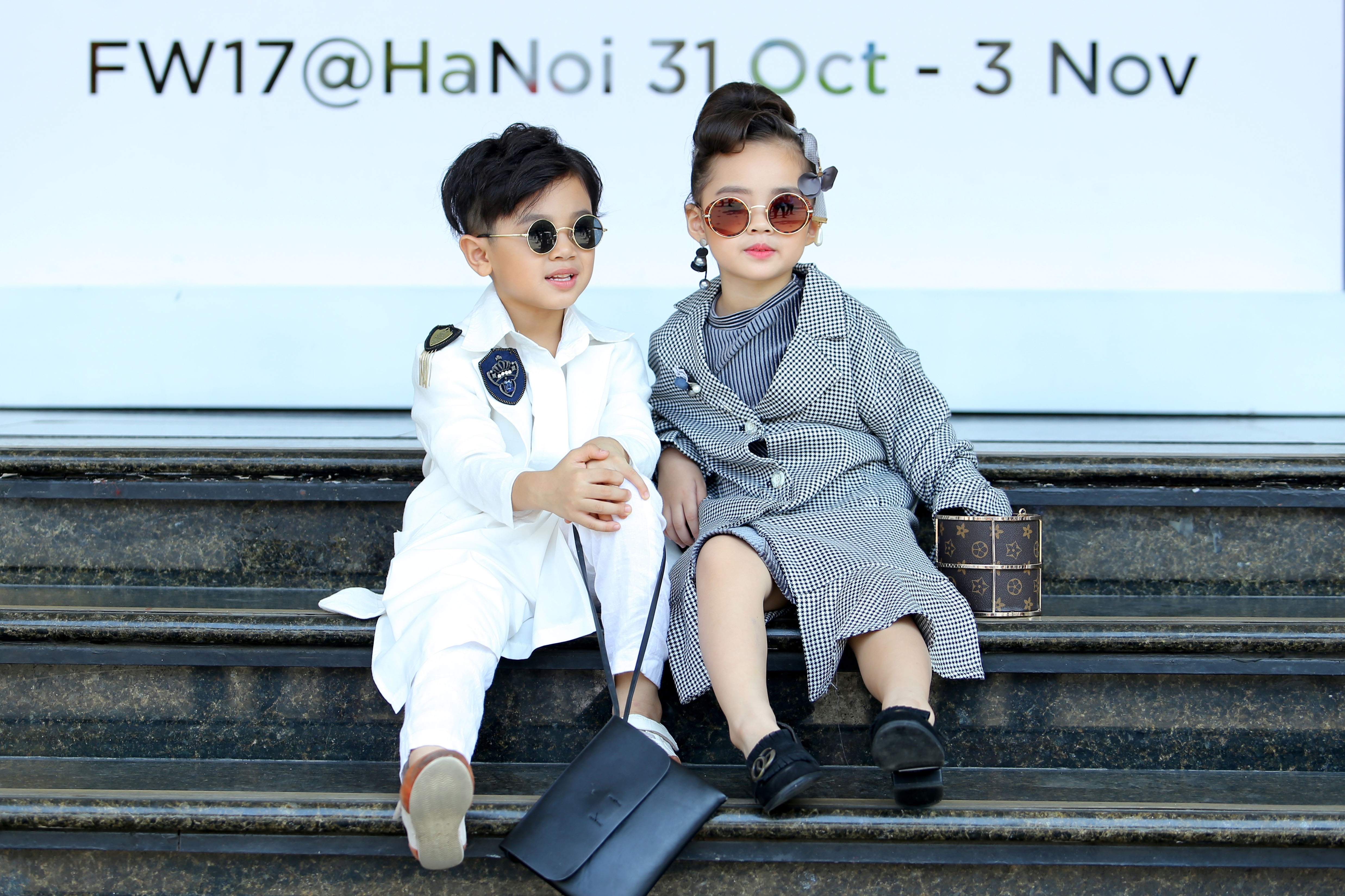 Tín đồ thời trang diện trang phục nổi bật tại VIFW ảnh 2 Tin do thoi trang dien trang phuc noi bat tai VIFW anh 2