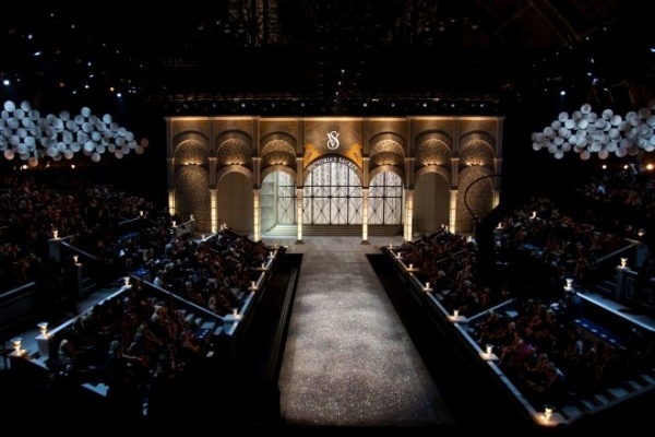 Nhung san khau an tuong cua Victoria's Secret anh 3