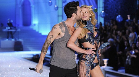 Nhung khoanh khac dang nho cua dan thien than Victoria's Secret hinh anh