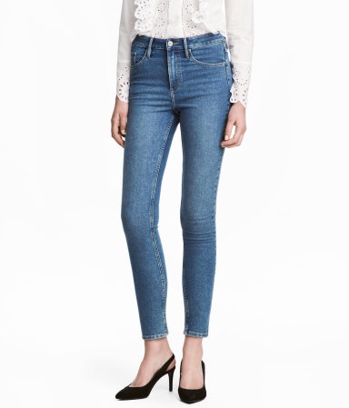 Nhung san pham nao duoc gioi tre san don trong ngay khai truong H&M anh 9