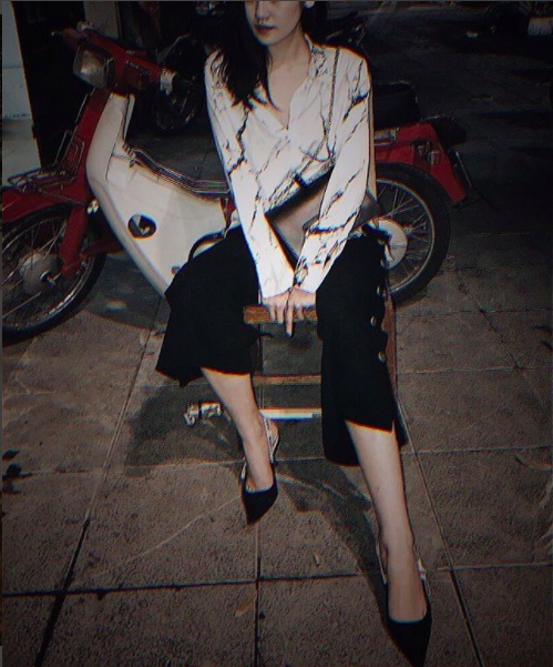 A hau Tu Anh sanh dieu voi trang phuc hang hieu anh 8