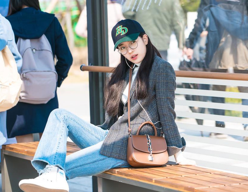 Những bộ cánh thảm đỏ xinh đẹp của tình cũ Lee Min Ho ảnh 9 Nhung bo canh tham do xinh dep cua tinh cu Lee Min Ho anh 9