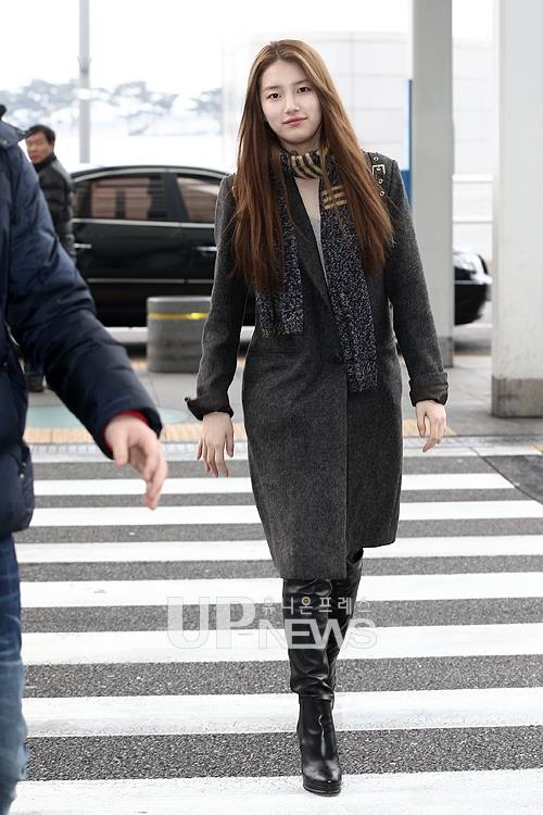 Những bộ cánh thảm đỏ xinh đẹp của tình cũ Lee Min Ho ảnh 3 Nhung bo canh tham do xinh dep cua tinh cu Lee Min Ho anh 3