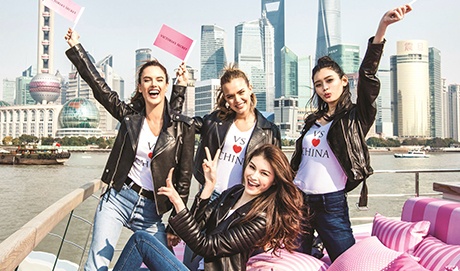 Dan thien than Victoria's Secret chinh thuc do bo den Thuong Hai hinh anh