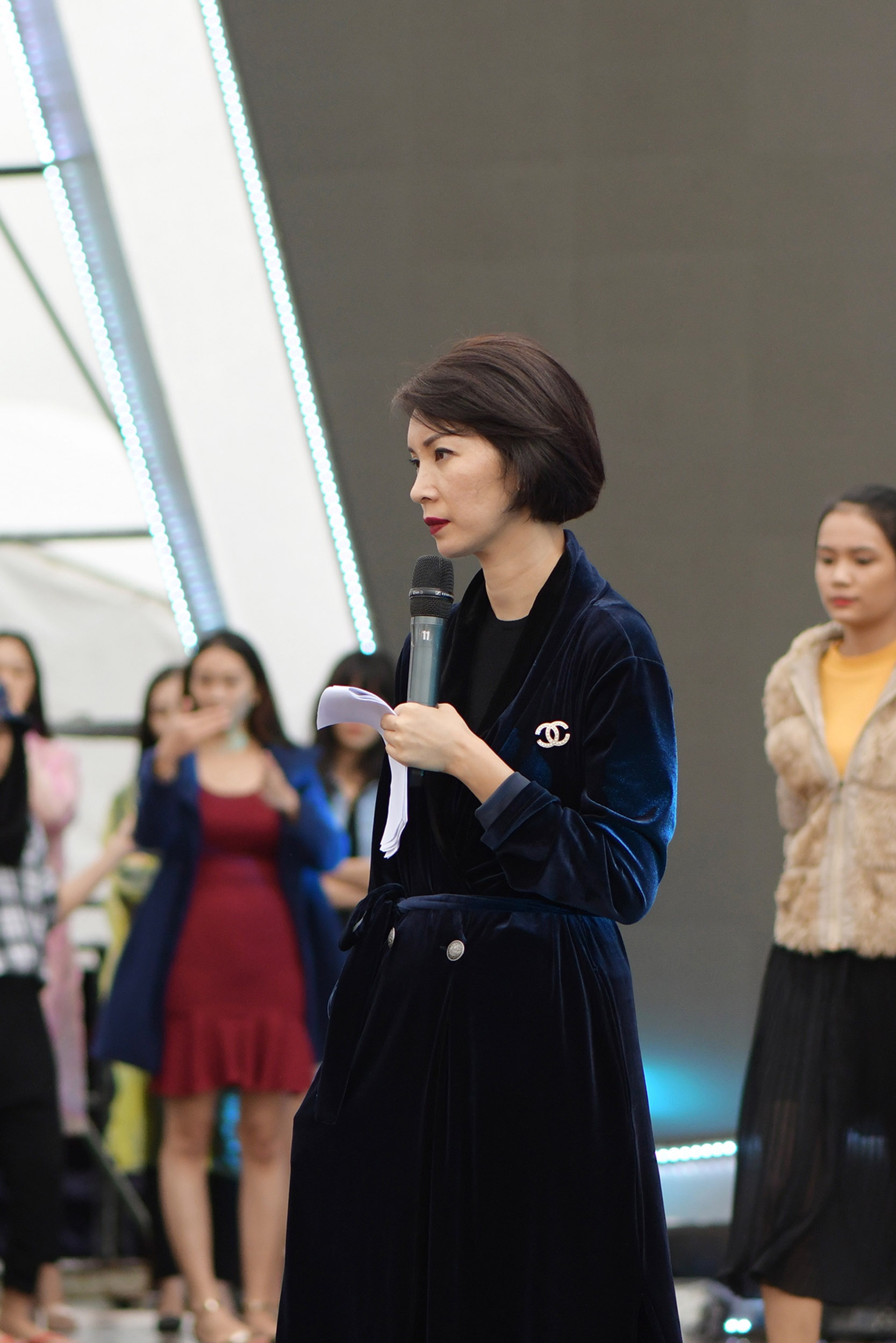 Hoang Thuy tong duyet show thoi trang anh 4