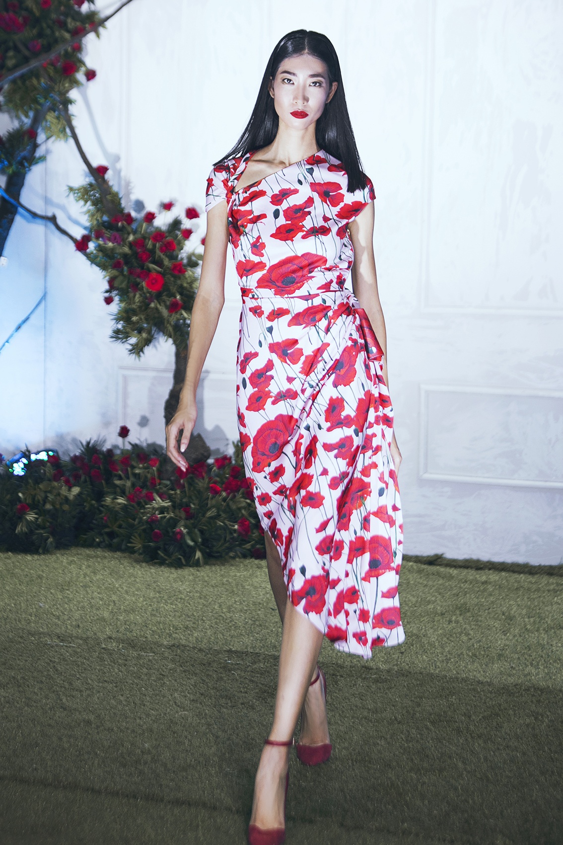 Dan Hoa hau dong loat xuat hien trong buoi tiec thoi trang anh 11