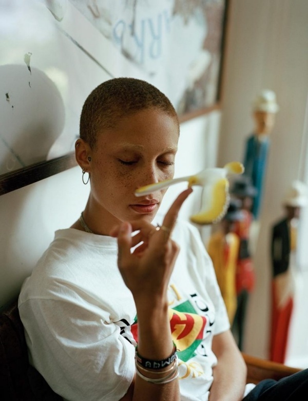 Adwoa Aboah co tam anh huong nam 2017 anh 6