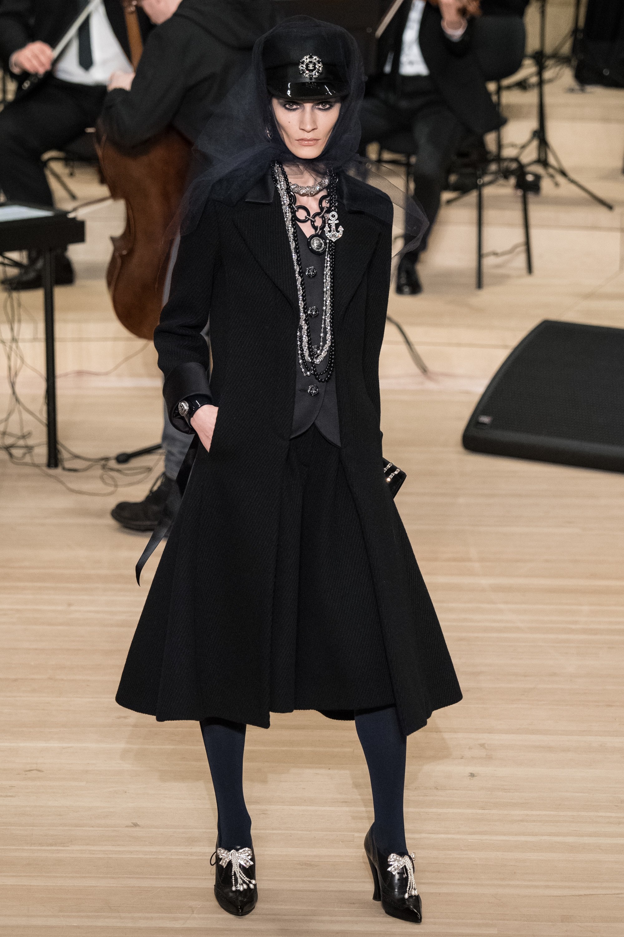 Chanel mang dan hop xuong len san khau anh 11