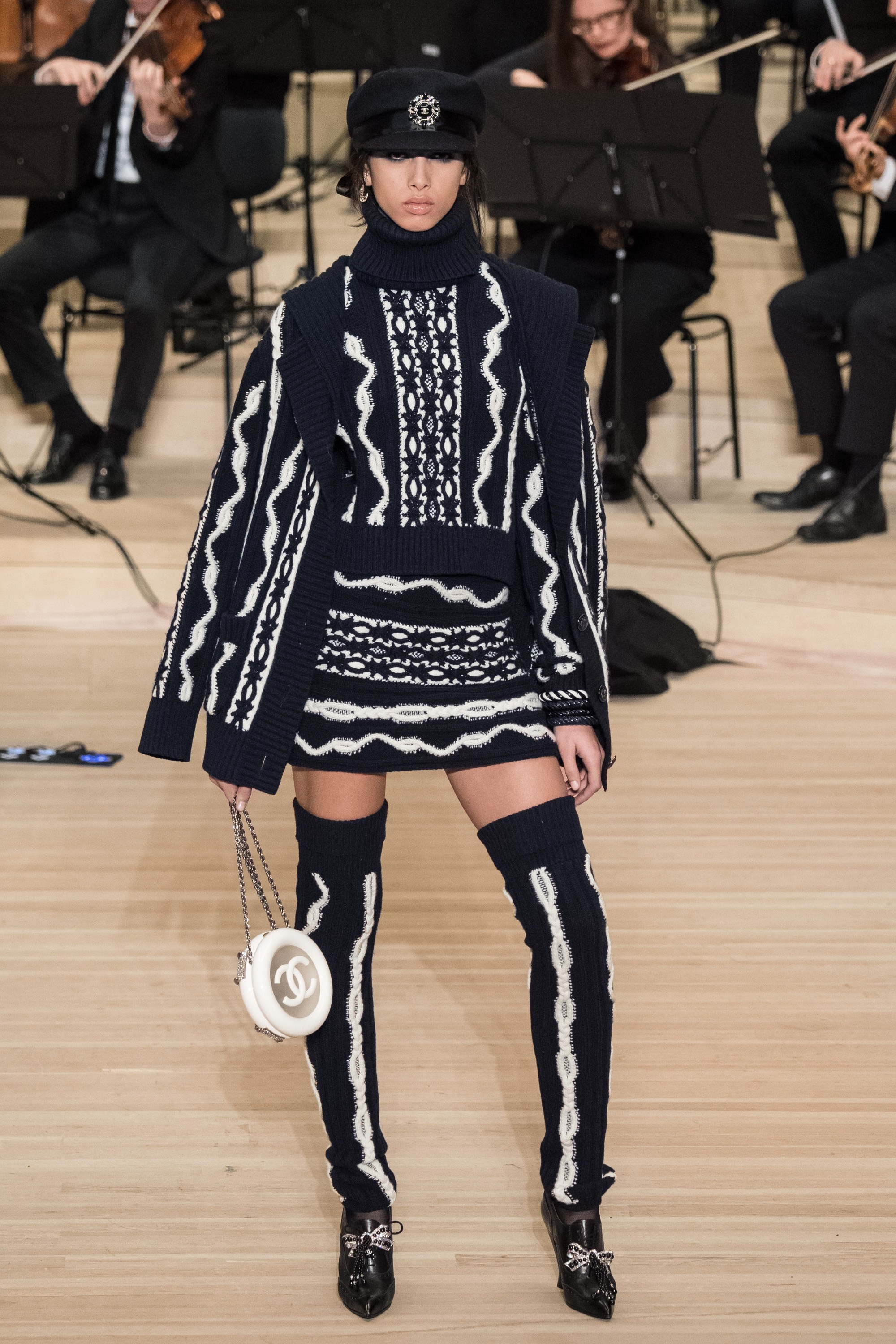 Chanel mang dan hop xuong len san khau anh 14