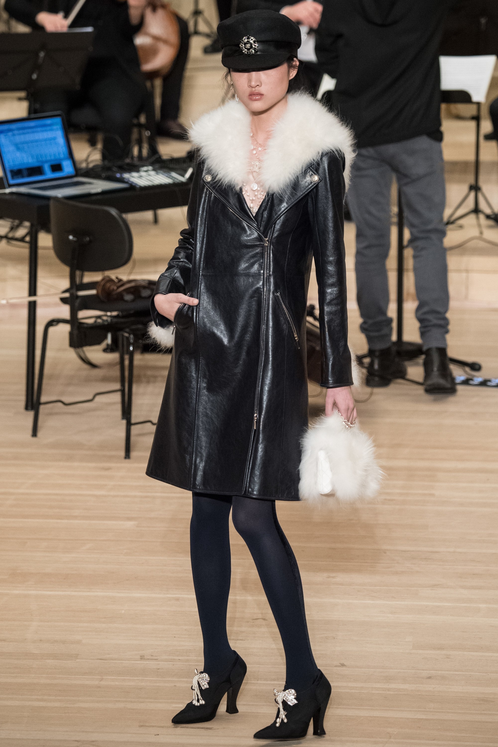 Chanel mang dan hop xuong len san khau anh 18