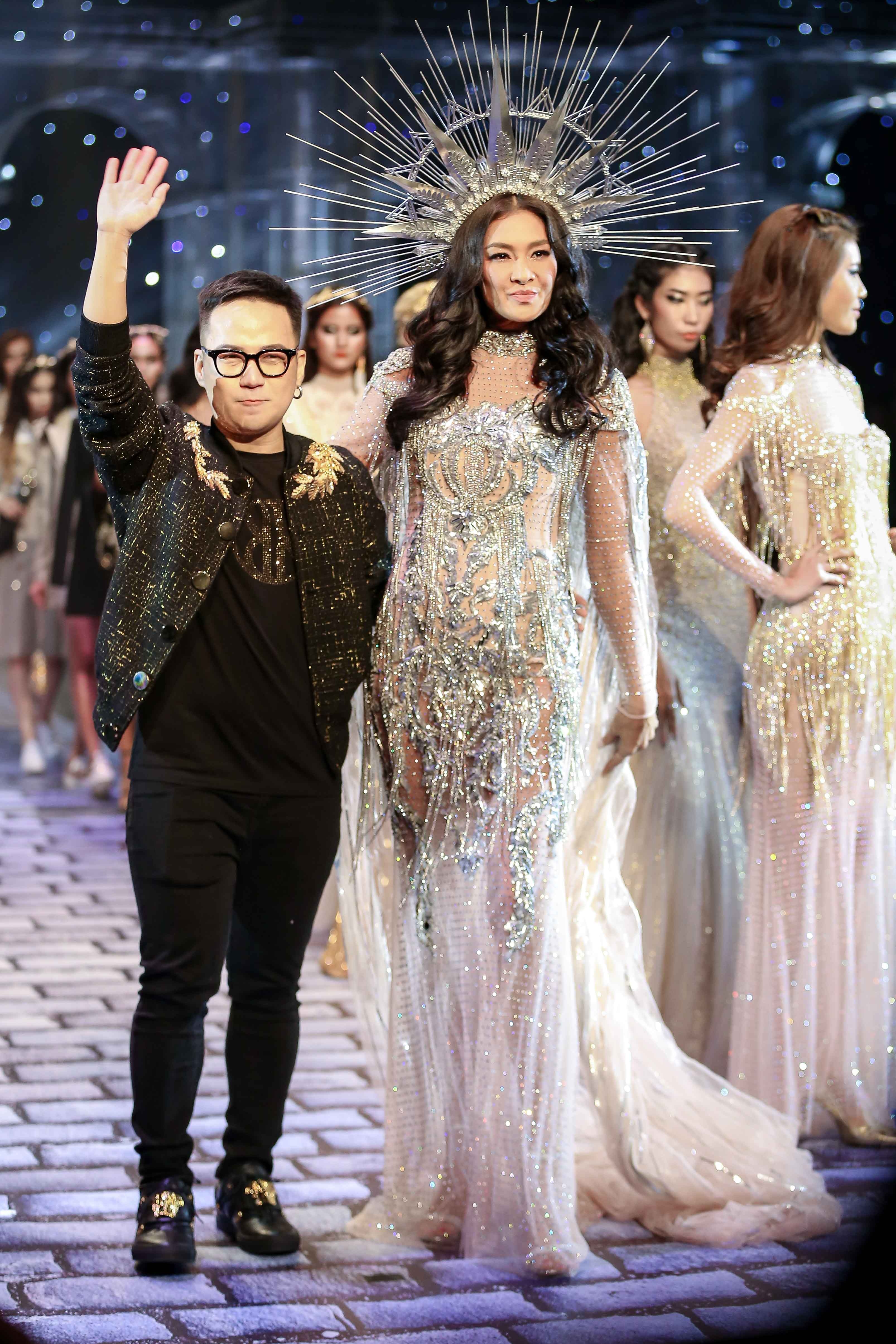 Chung Thanh Phong lấy cảm hứng trang phục từ thương hiệu Dior ảnh 25 Chung Thanh Phong lay cam hung trang phuc tu thuong hieu Dior anh 25