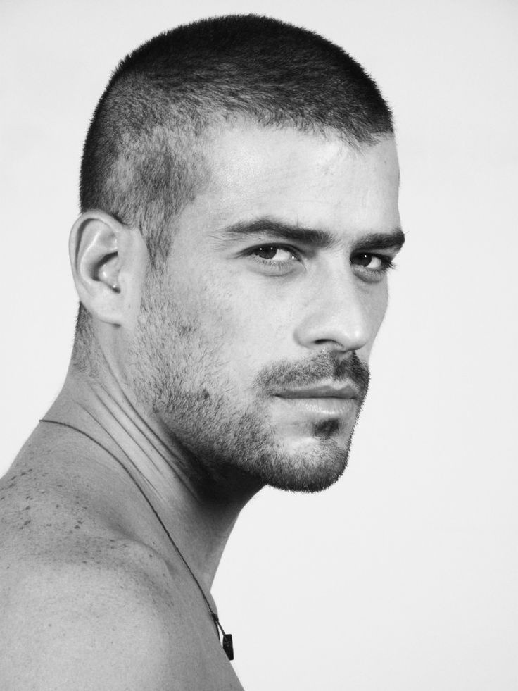 Nhung kieu toc nam len ngoi trong nam 2018 anh 1