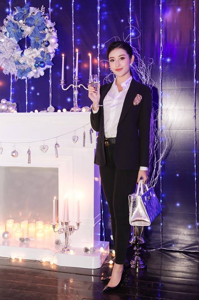 Thanh Hang dien trang phuc tao bao trong bang sao dep tuan qua anh 3