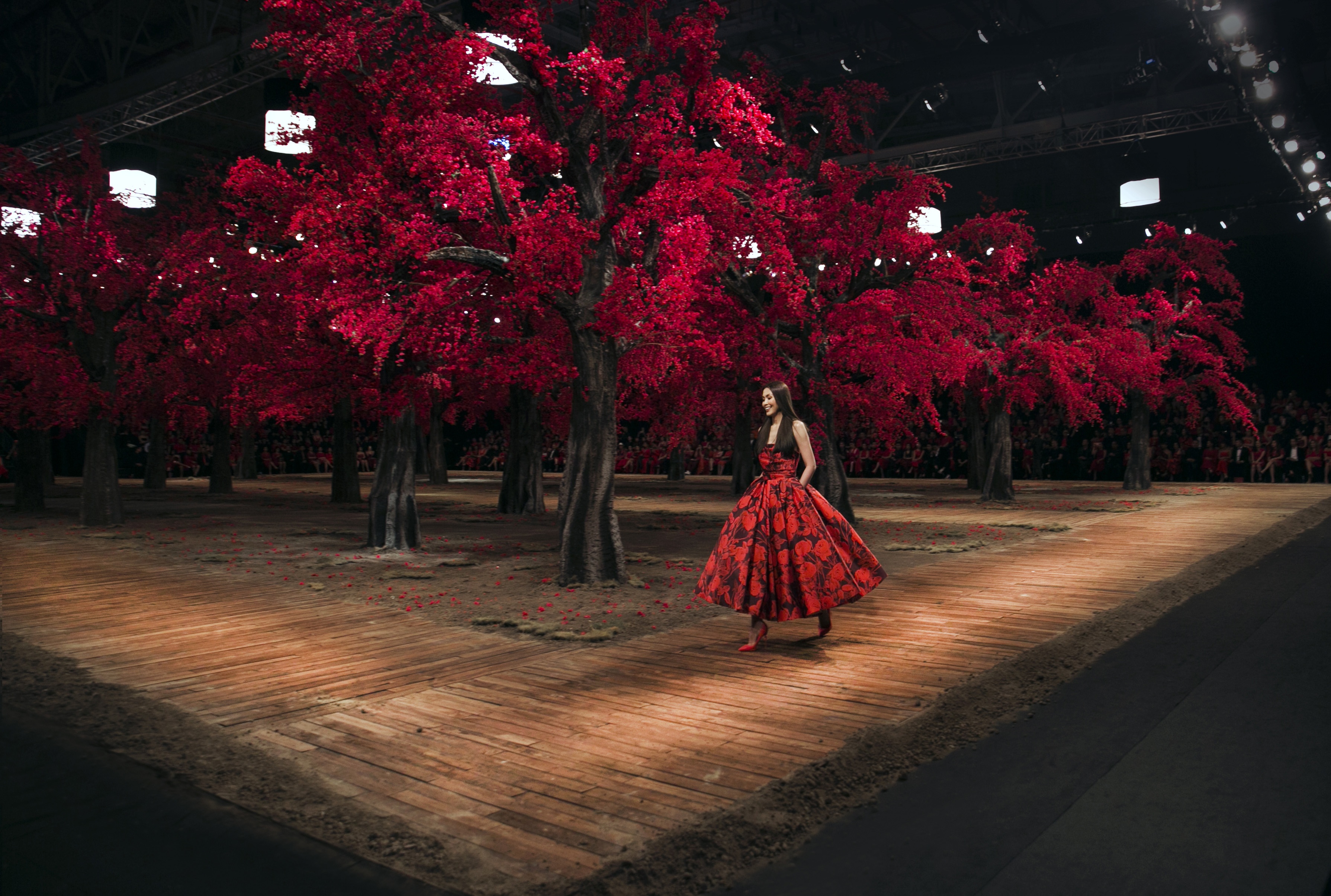 Ha Tang dien show do manh cuong anh 3