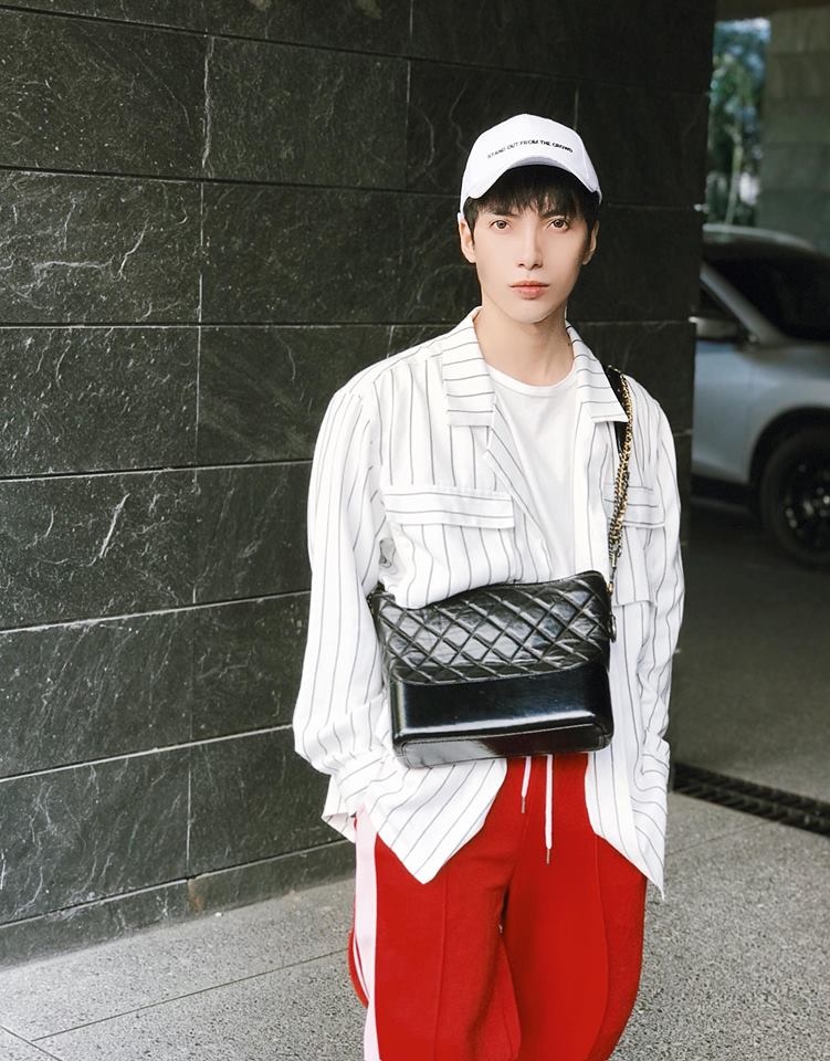 Trang phục street style của giới trẻ Việt ngày đầu năm ảnh 9 Trang phuc street style cua gioi tre Viet ngay dau nam anh 9