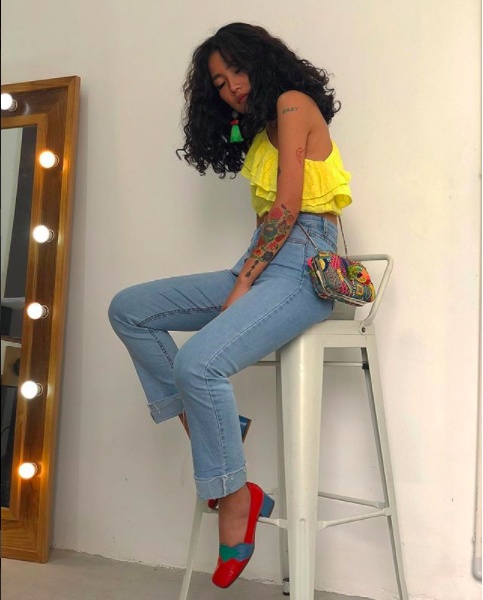 Xu huong sac vang ket hop cung do trong nam 2018 anh 9