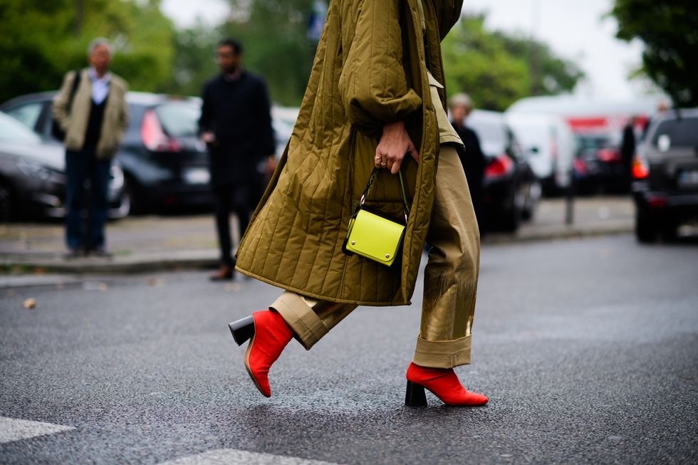 Xu huong sac vang ket hop cung do trong nam 2018 anh 7