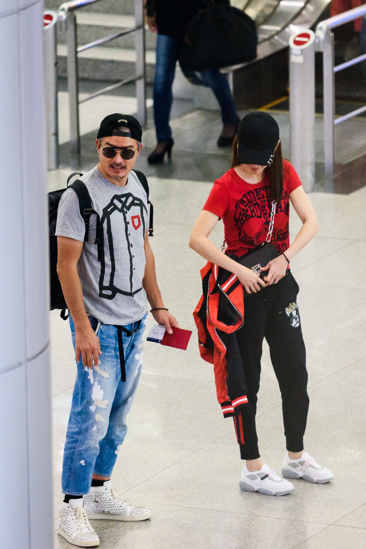 Phạm Văn Phương, Lý Minh Thuận đến Việt Nam ảnh 1 Pham Van Phuong, Ly Minh Thuan den Viet Nam anh 1