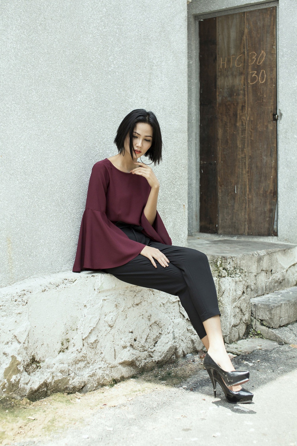 Phong cach thoi trang cua Tan Hoa hau Hoan vu 2017 anh 4