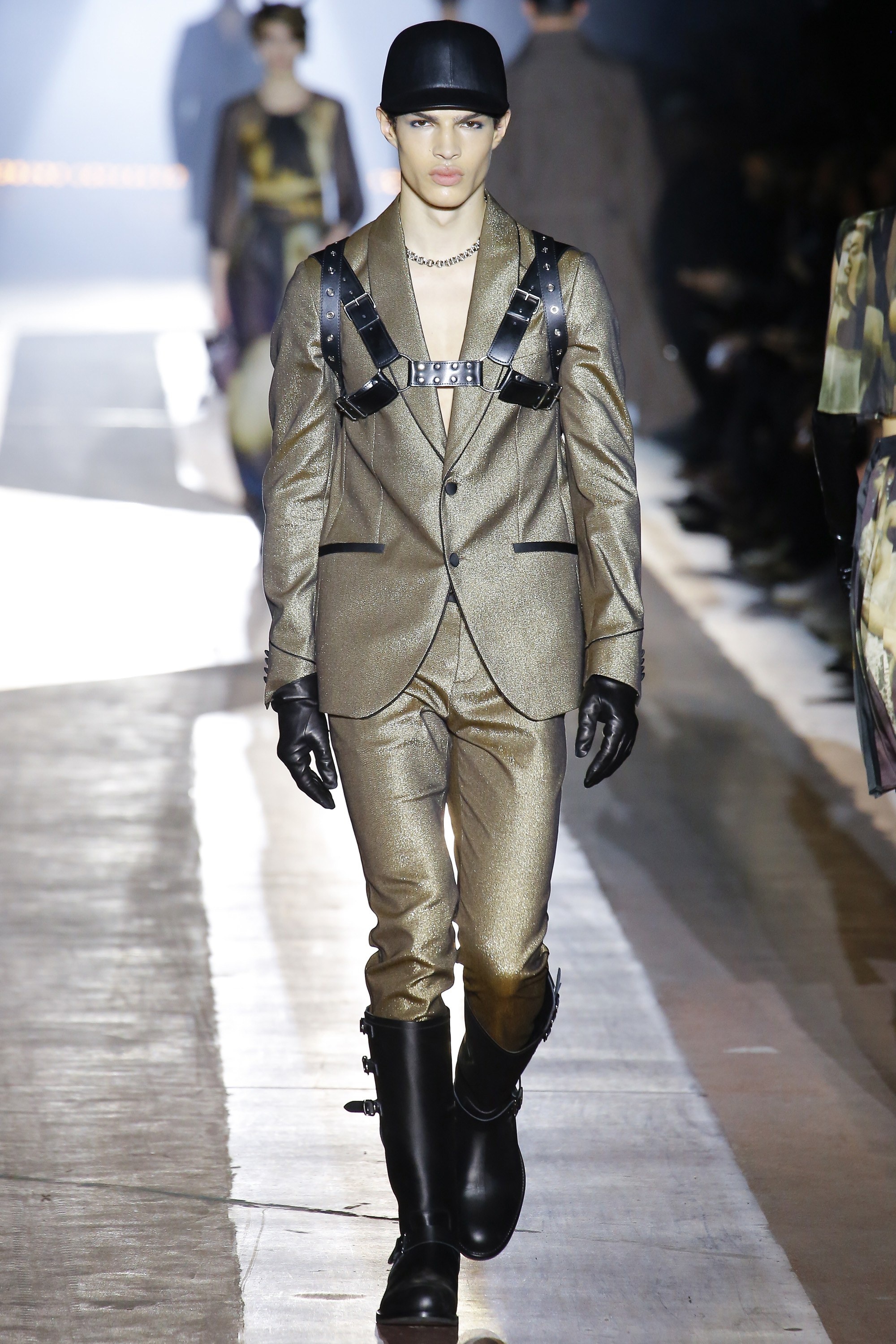 Bộ sưu tập 2018 moschino ảnh 13 Bo suu tap 2018 moschino anh 13