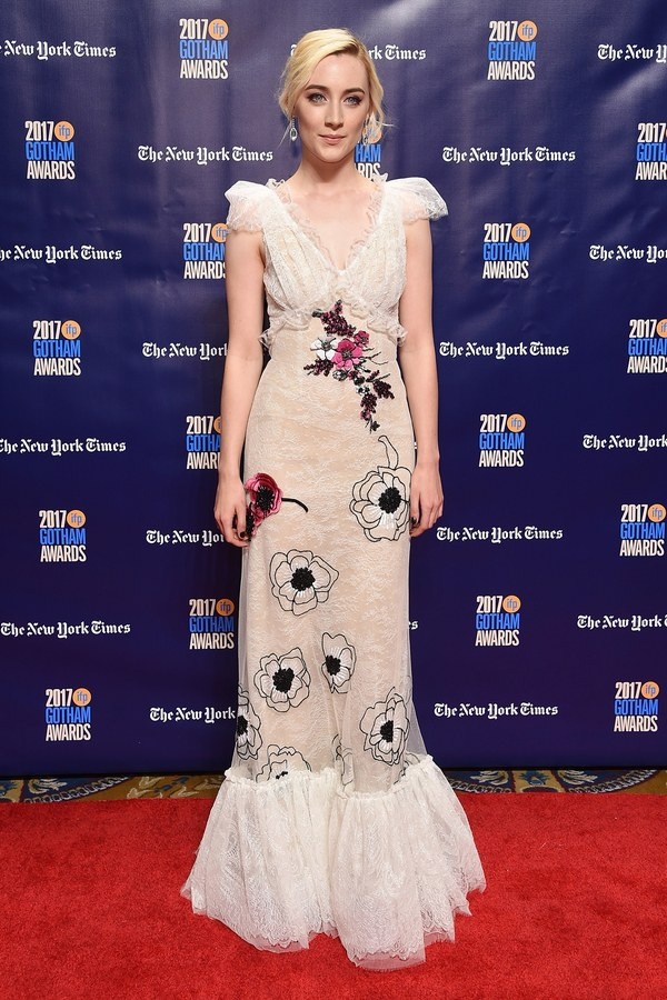 Gout thoi trang  cua nu dien vien Saoirse Ronan anh 3