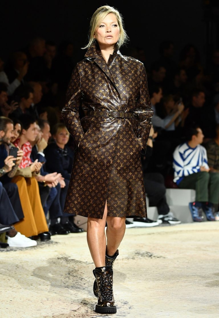 Hai sieu mau huyen thoai tai hop tren san dien anh 2