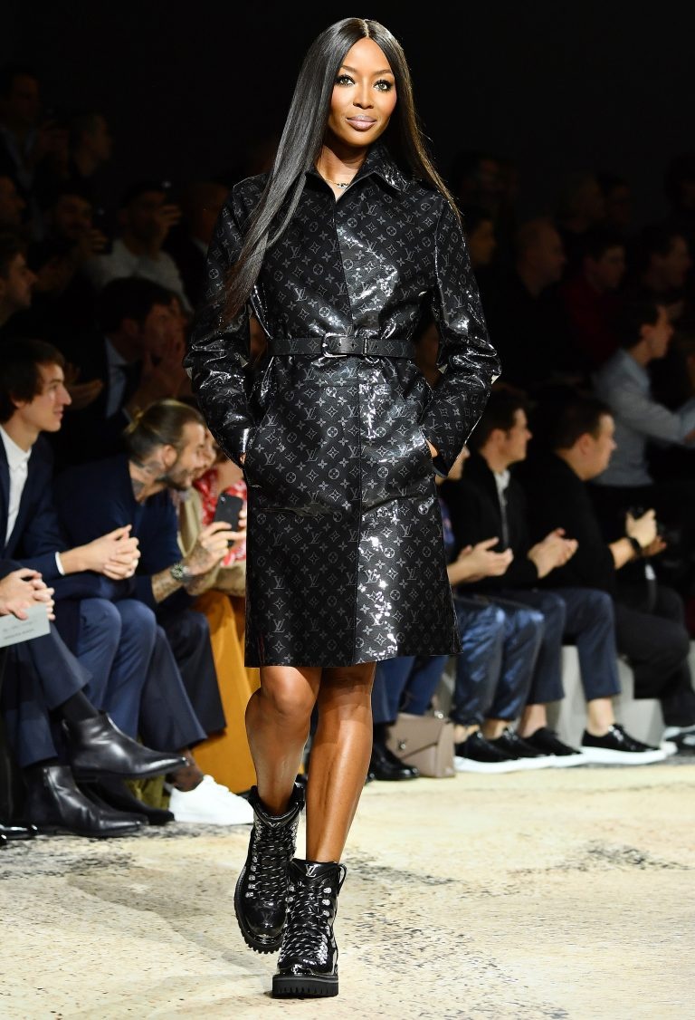 Hai sieu mau huyen thoai tai hop tren san dien anh 3