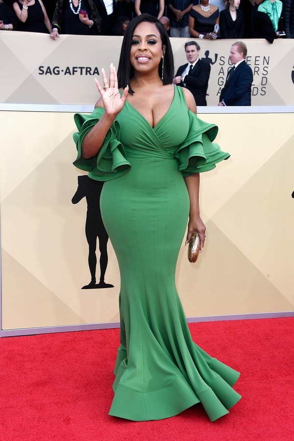 Trang phục thảm họa tại lễ trao giải SAG 2018 ảnh 3 Trang phuc tham hoa tai le trao giai SAG 2018 anh 3