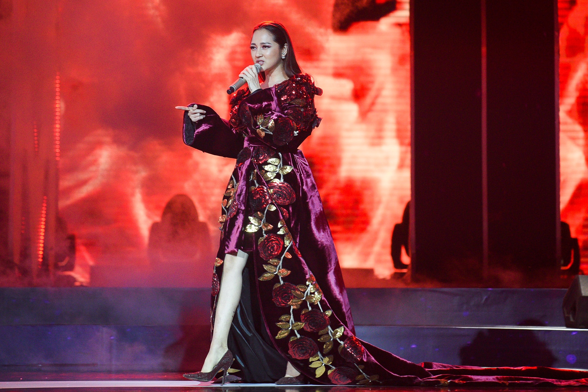 Trang phuc trinh dien cua dan sao Viet tai ZMA anh 5