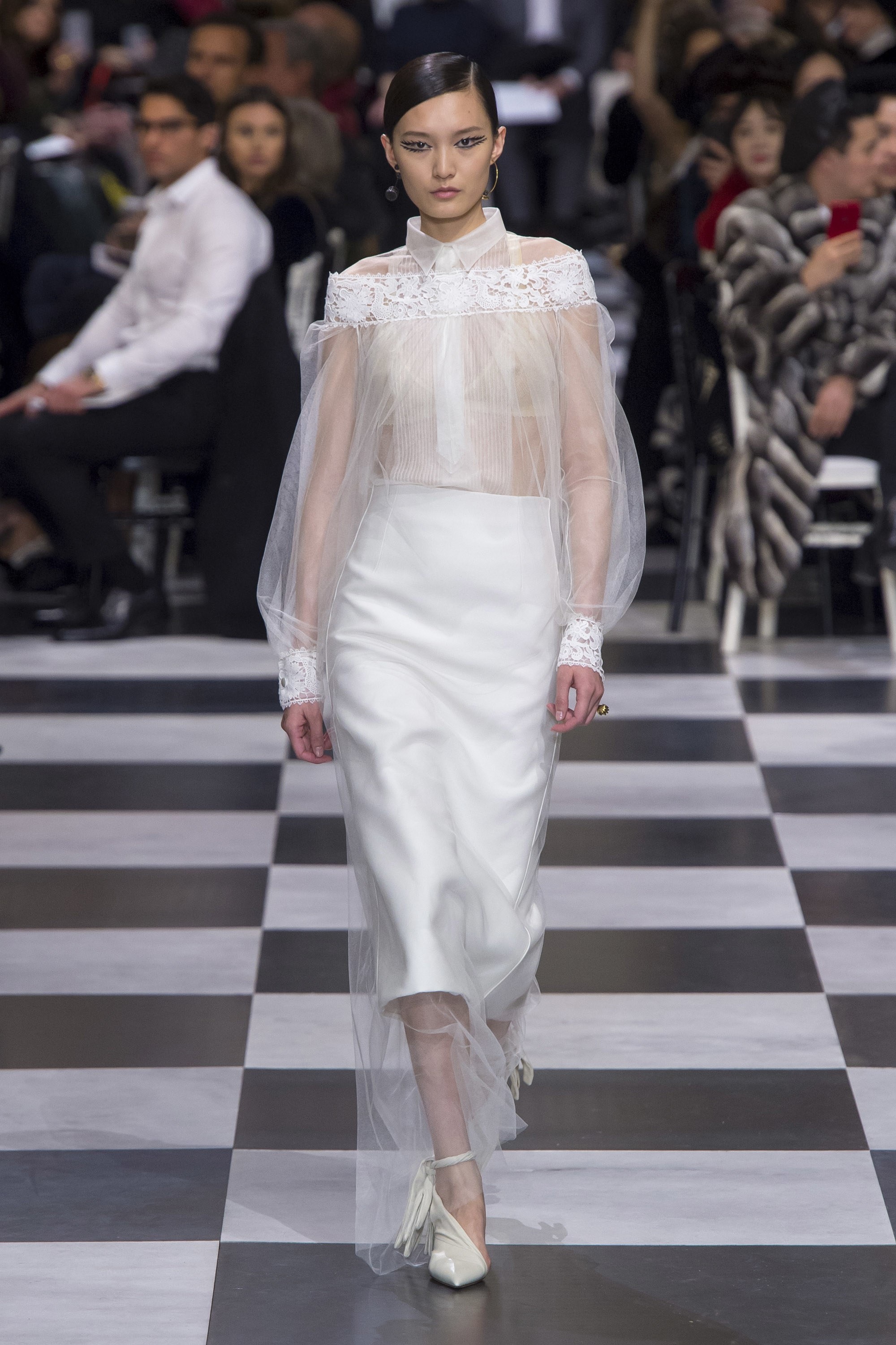 Show dien thoi trang Dior haute couture xuan he 2018 anh 6