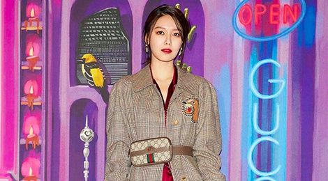 Sooyoung dien pyjama, trang diem khac la tai su kien thoi trang hinh anh