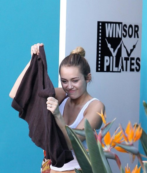 Balenciaga tung chien dich thoi trang doc dao anh 5