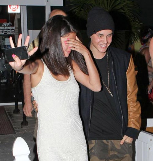 Balenciaga tung chien dich thoi trang doc dao anh 6