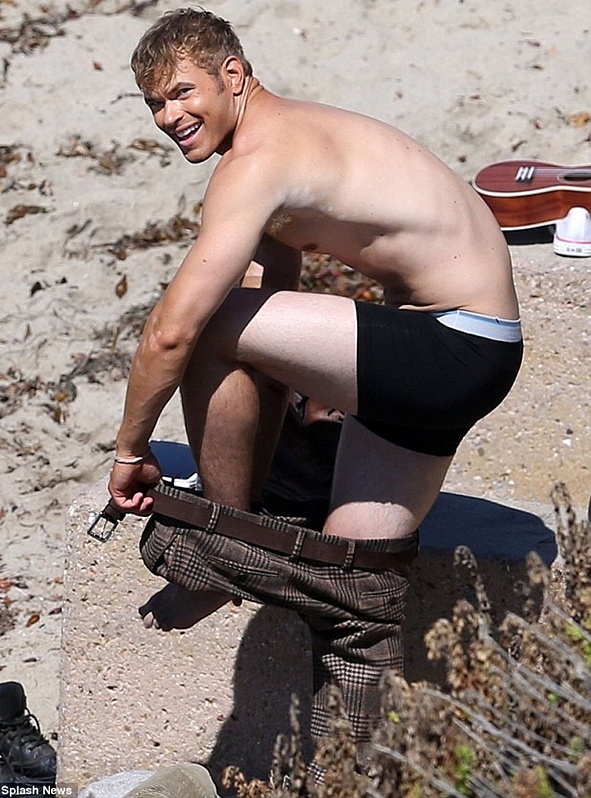 Balenciaga tung chien dich thoi trang doc dao anh 8