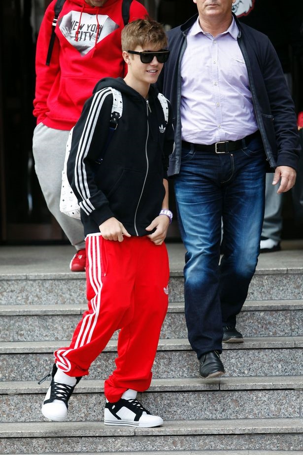 Kieu trang phuc khong nen dien vao ngay valentine anh 7