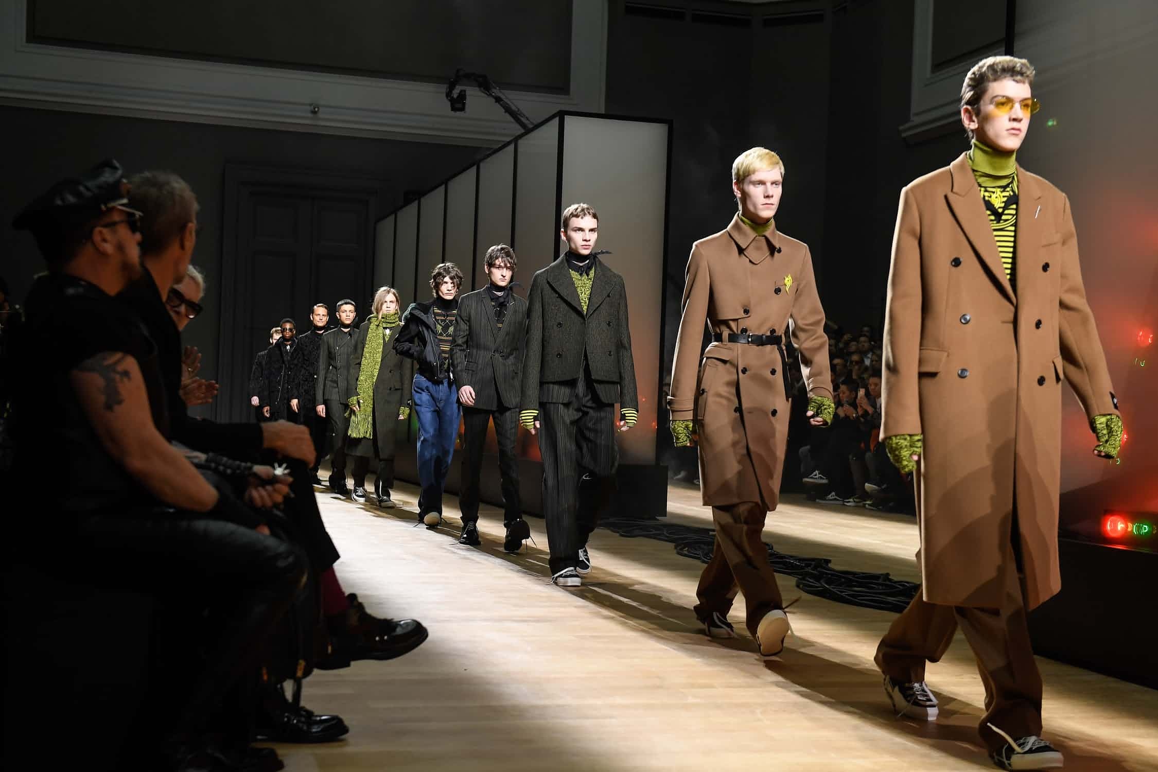 Xu huong thoi trang nam thu dong 2018 anh 1