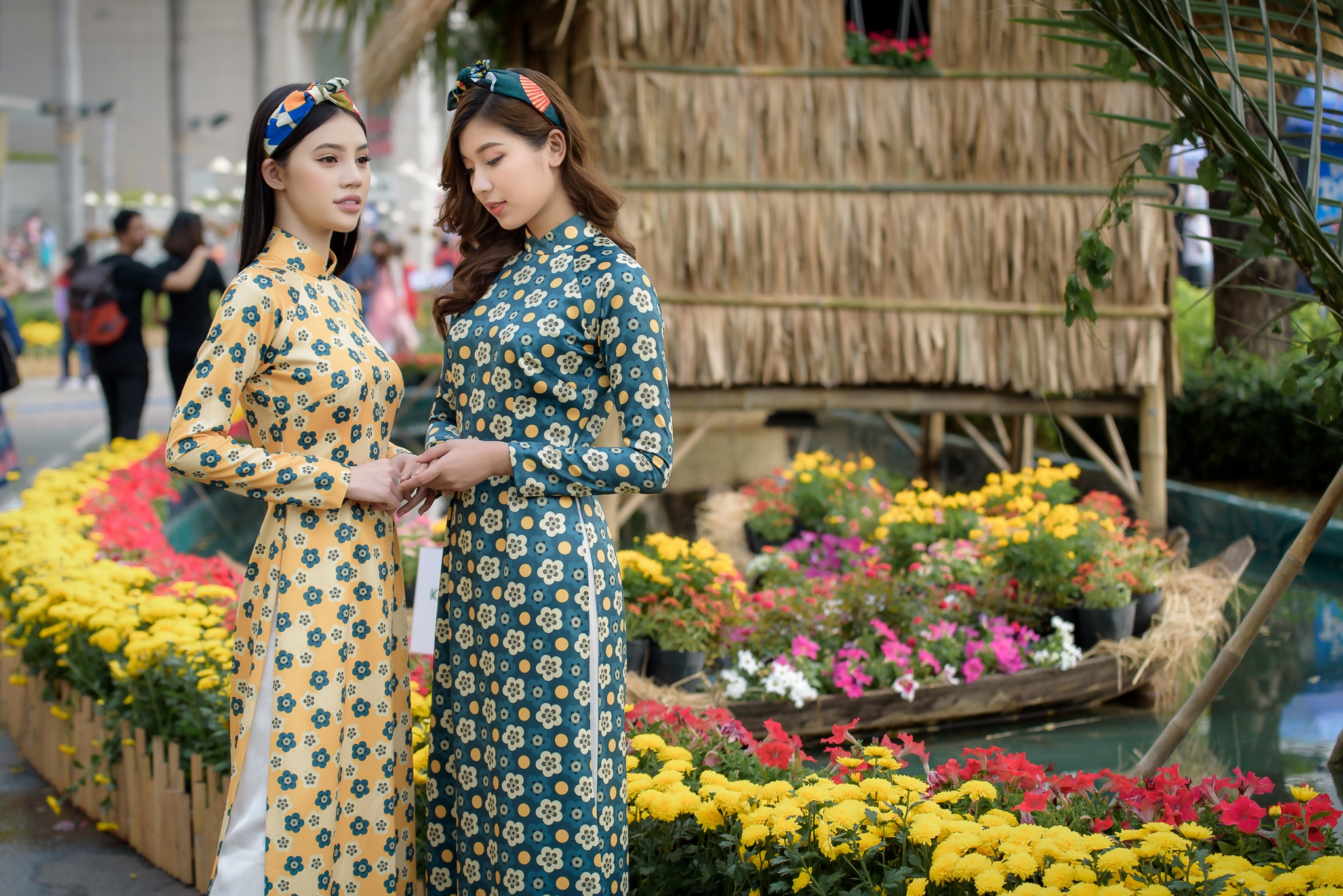 Sao nữ diện áo dài mùng 1 Tết ảnh 3 Sao nu dien ao dai mung 1 Tet anh 3